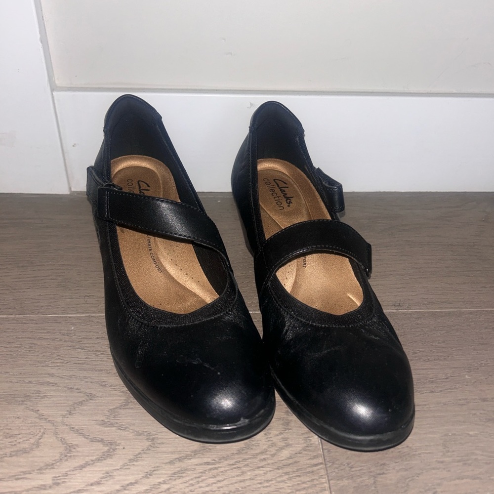 Clarks Women's Black Mary Jane Shoes